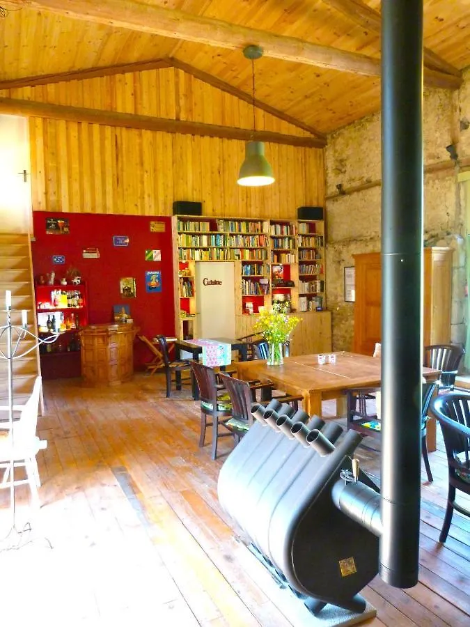 Chambres D'Hotes La Fougeraie Malvières Bed & Breakfast